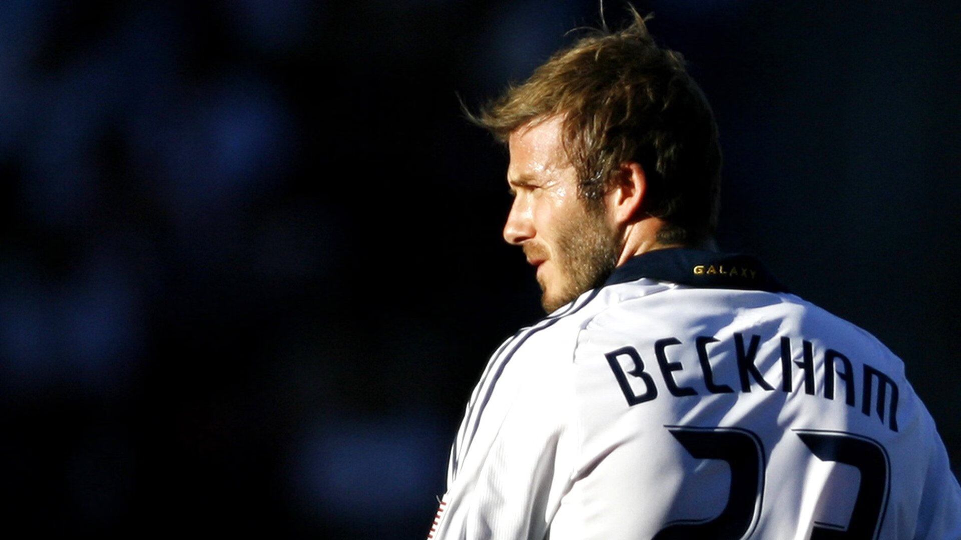 美方划频提升更剧烈,中方更线性稳定,中方欲发言时美方赶走媒体