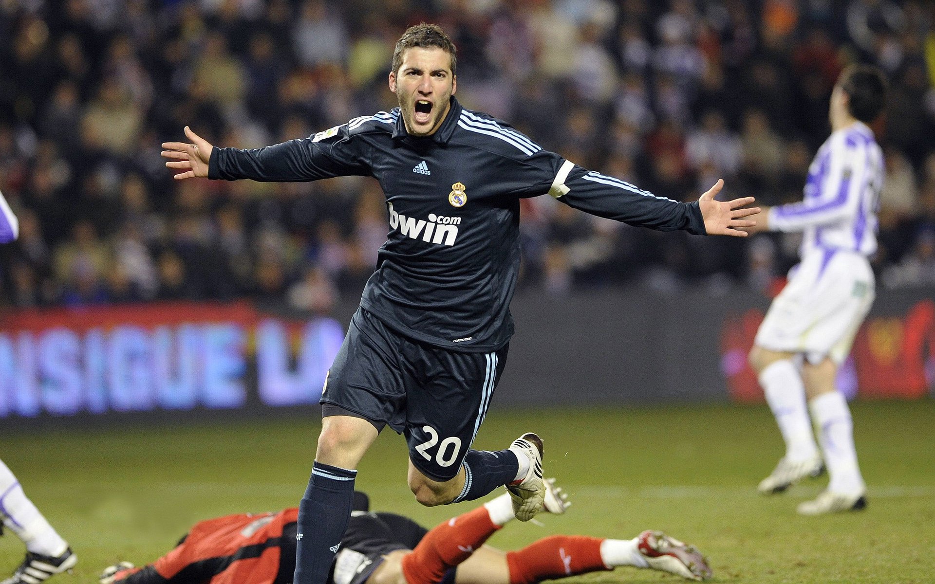 全国青少年“绿色运动节”拉开帷幕,倡导环保与体育同发展,绿色运动会